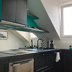 Joli Cocon Tout Confort A Paris Montmartre