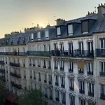 Joli Cocon Tout Confort A Paris Montmartre