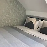 Joli Cocon Tout Confort A Paris Montmartre