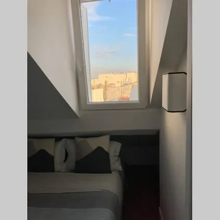 Joli cocon tout confort à Paris Montmartre Appartamento