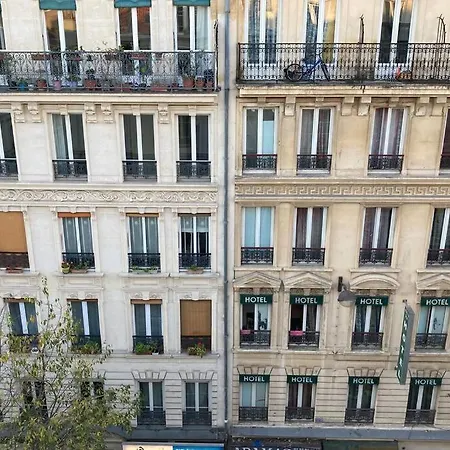 Joli cocon tout confort à Paris Montmartre Appartamento