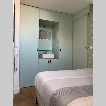 Joli cocon tout confort à Paris Montmartre Appartamento *